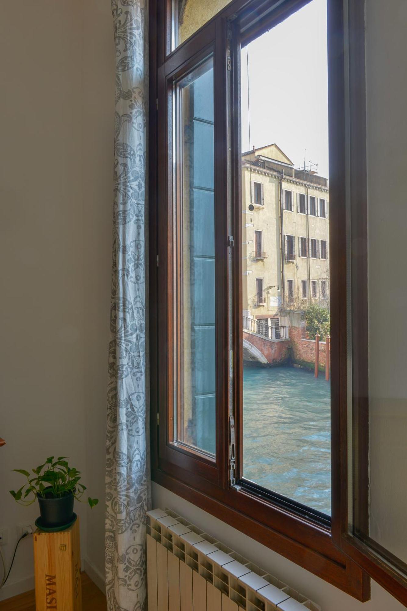 Ca' Dino Venice - Canal View Exterior photo
